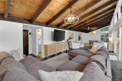 Купить виллу или дом в Тампа, Флорида 4 комнаты, 231.98м2, № 1908123 - фото 13