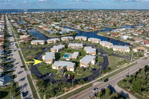 Купить кондоминиум в Пунта-Горда, Флорида 9 комнат, 103.49м2, № 2093728 - фото 11