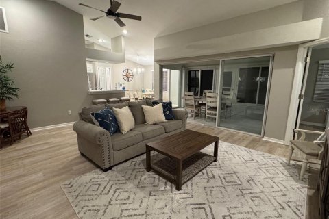 Casa en alquiler en Lake Suzy, Florida, 2 dormitorios, 101.73 m2 № 1746552 - foto 8