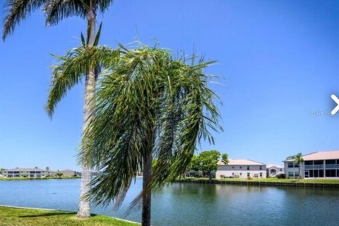 Casa en alquiler en Lake Suzy, Florida, 2 dormitorios, 101.73 m2 № 1746552 - foto 25