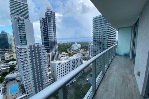 Condo in Miami, Florida, 1 bedroom  № 1862560 - photo 10
