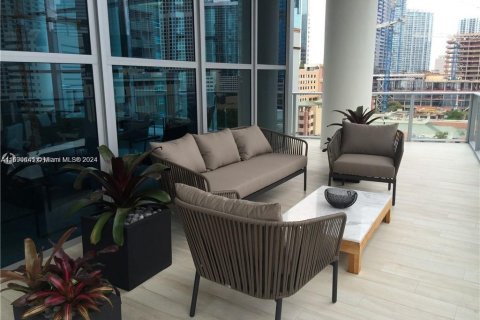 Condo in Miami, Florida, 1 bedroom  № 1862560 - photo 16