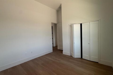 Купить виллу или дом в Порт-Шарлотт, Флорида 7 комнат, 182м2, № 2299573 - фото 11