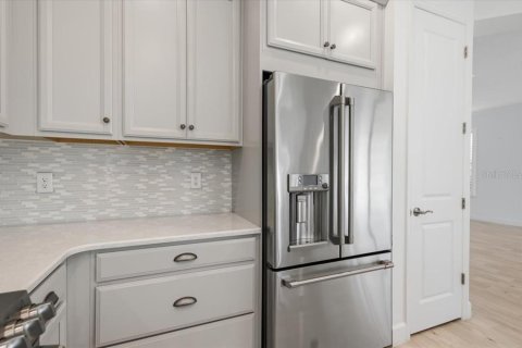 Villa ou maison à vendre à Sarasota, Floride: 4 chambres, 232.16 m2 № 2310115 - photo 13