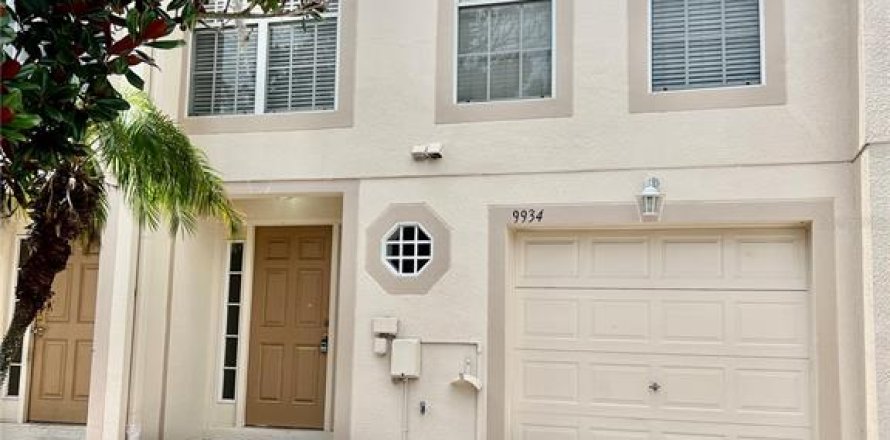 Touwnhouse à Tampa, Floride 3 chambres, 155.15 m2 № 1829831