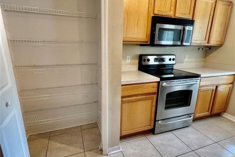 Adosado en alquiler en Tampa, Florida, 3 dormitorios, 155.15 m2 № 1829831 - foto 4