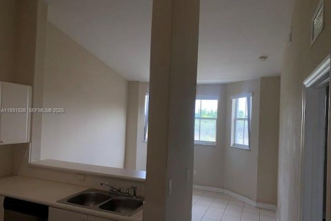 Condominio en alquiler en Homestead, Florida, 3 dormitorios, 109.81 m2 № 1990139 - foto 5