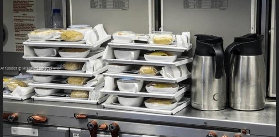 Propiedad comercial en Miami, Florida № 1936794