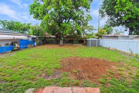 Купить виллу или дом в Хайалиа, Флорида 2 спальни, 92.07м2, № 1896531 - фото 4