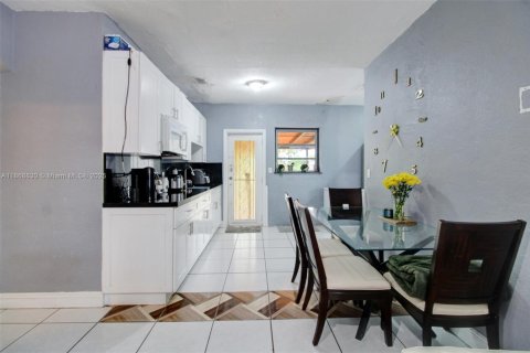 Купить виллу или дом в Хайалиа, Флорида 2 спальни, 92.07м2, № 1896531 - фото 17