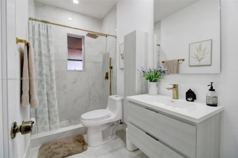 Купить виллу или дом в Хайалиа, Флорида 2 спальни, 92.07м2, № 1896531 - фото 8