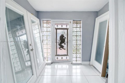 Купить виллу или дом в Хайалиа, Флорида 2 спальни, 92.07м2, № 1896531 - фото 19