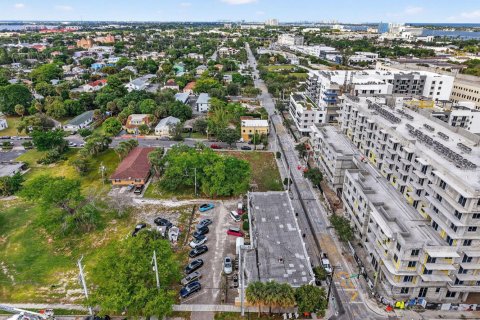 Commercial property in West Palm Beach, Florida № 2082150 - photo 8