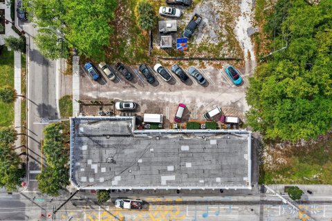 Commercial property in West Palm Beach, Florida № 2082150 - photo 4