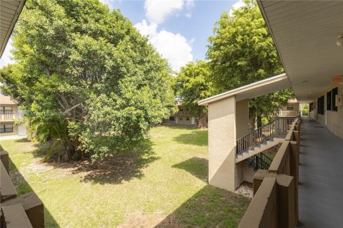 Condominio en venta en Cutler Bay, Florida, 2 dormitorios, 87.33 m2 № 1928105 - foto 23