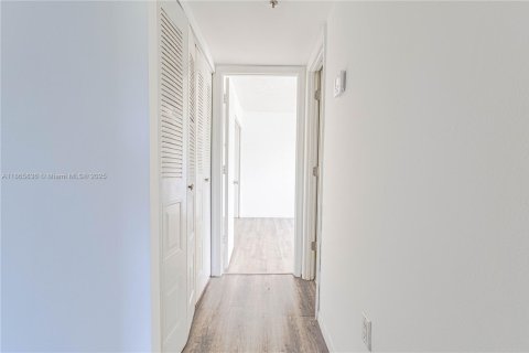Condominio en venta en Cutler Bay, Florida, 2 dormitorios, 87.33 m2 № 1928105 - foto 14