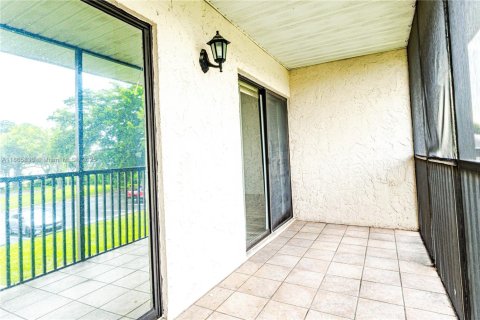 Condominio en venta en Cutler Bay, Florida, 2 dormitorios, 87.33 m2 № 1928105 - foto 12