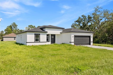 House in Ocala, Florida 4 bedrooms, 170.29 sq.m. № 1919248 - photo 1