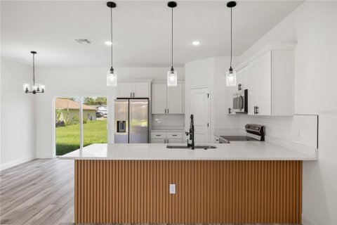 House in Ocala, Florida 4 bedrooms, 170.29 sq.m. № 1919248 - photo 11