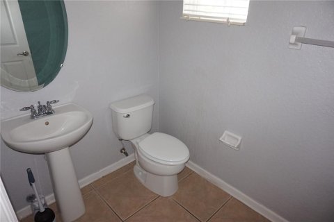 Adosado en venta en Orlando, Florida, 3 dormitorios, 159.79 m2 № 1767763 - foto 8