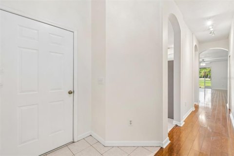 Townhouse in Tampa, Florida 3 bedrooms, 192.4 sq.m. № 2147576 - photo 2
