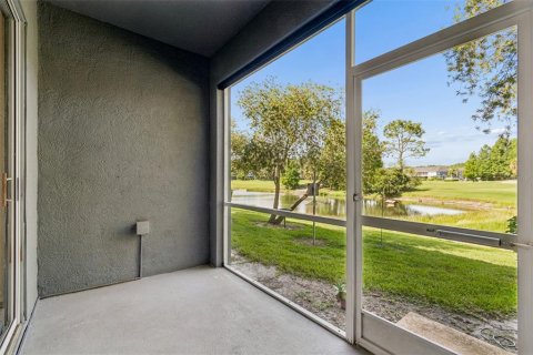 Townhouse in Tampa, Florida 3 bedrooms, 192.4 sq.m. № 2147576 - photo 24