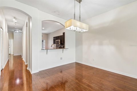 Townhouse in Tampa, Florida 3 bedrooms, 192.4 sq.m. № 2147576 - photo 8