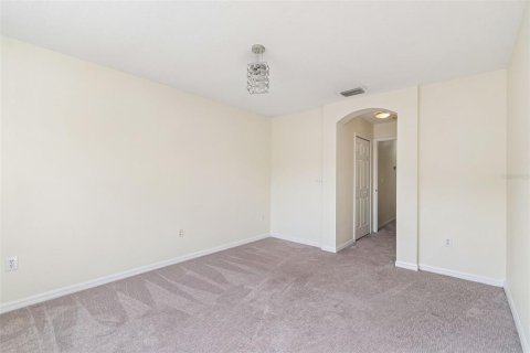 Townhouse in Tampa, Florida 3 bedrooms, 192.4 sq.m. № 2147576 - photo 19