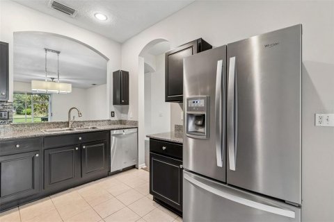 Townhouse in Tampa, Florida 3 bedrooms, 192.4 sq.m. № 2147576 - photo 4