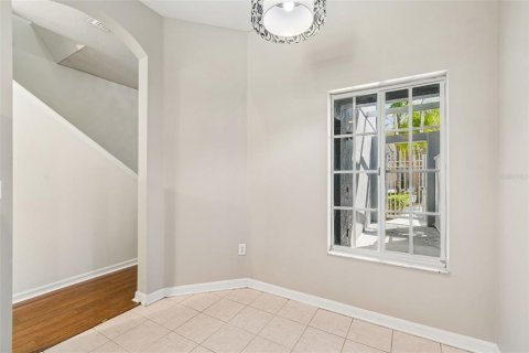 Townhouse in Tampa, Florida 3 bedrooms, 192.4 sq.m. № 2147576 - photo 7
