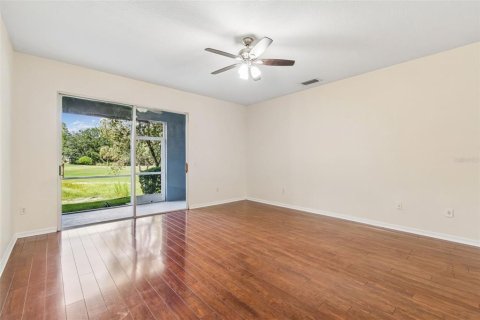 Townhouse in Tampa, Florida 3 bedrooms, 192.4 sq.m. № 2147576 - photo 9