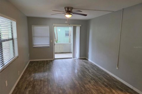 Copropriété à louer à Belleair Bluffs, Floride: 1 chambre, 78.04 m2 № 2167144 - photo 3