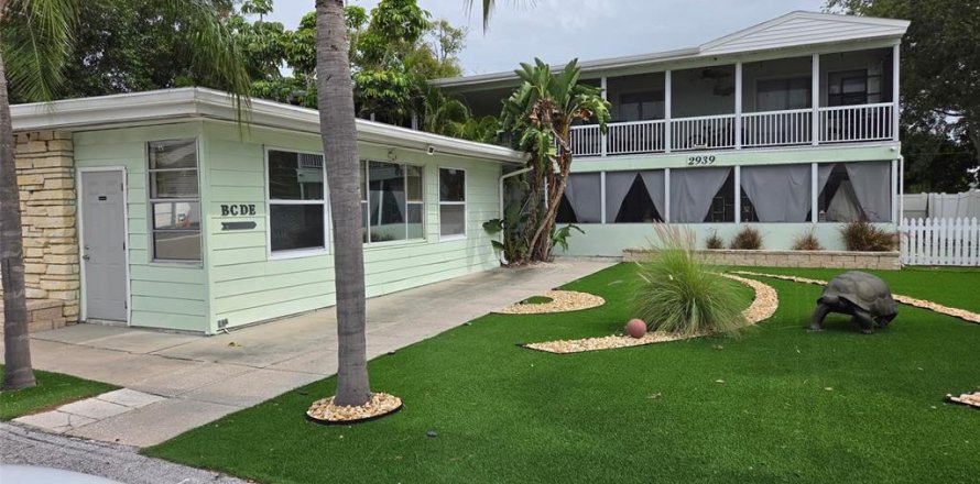 Condo à Belleair Bluffs, Floride, 1 chambre  № 2167144