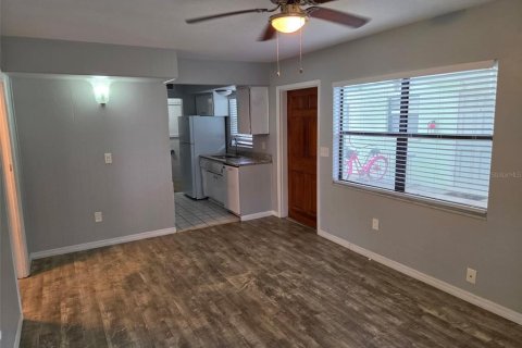 Copropriété à louer à Belleair Bluffs, Floride: 1 chambre, 78.04 m2 № 2167144 - photo 7