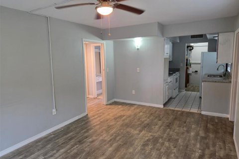 Copropriété à louer à Belleair Bluffs, Floride: 1 chambre, 78.04 m2 № 2167144 - photo 6