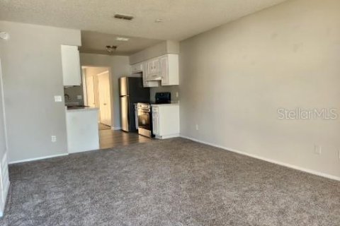 Apartamento en alquiler en Orlando, Florida, 3 dormitorios, 96.25 m2 № 1751507 - foto 3