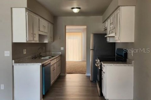Apartamento en alquiler en Orlando, Florida, 3 dormitorios, 96.25 m2 № 1751507 - foto 4