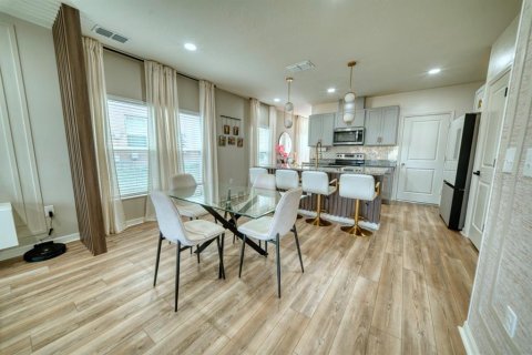 Townhouse in Davenport, Florida 3 bedrooms, 139.45 sq.m. № 2118364 - photo 4