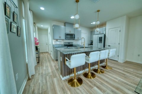 Townhouse in Davenport, Florida 3 bedrooms, 139.45 sq.m. № 2118364 - photo 10