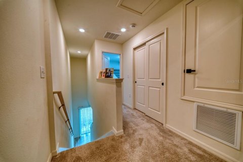 Townhouse in Davenport, Florida 3 bedrooms, 139.45 sq.m. № 2118364 - photo 16