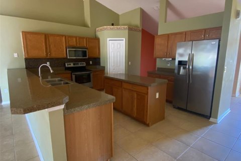 Villa ou maison à louer à Kissimmee, Floride: 4 chambres, 204.76 m2 № 2403037 - photo 5