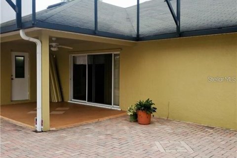 Villa ou maison à louer à Kissimmee, Floride: 4 chambres, 204.76 m2 № 2403037 - photo 16