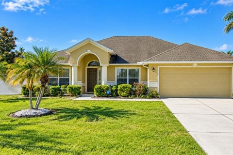 Villa ou maison à Kissimmee, Floride 4 chambres, 204.76 m2 № 2403037