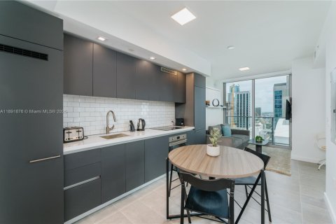 Condo in Miami, Florida  № 1944143 - photo 2