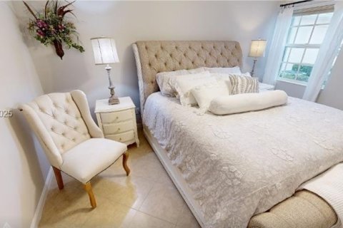Casa en venta en Naples, Florida, 2 dormitorios № 2082900 - foto 11