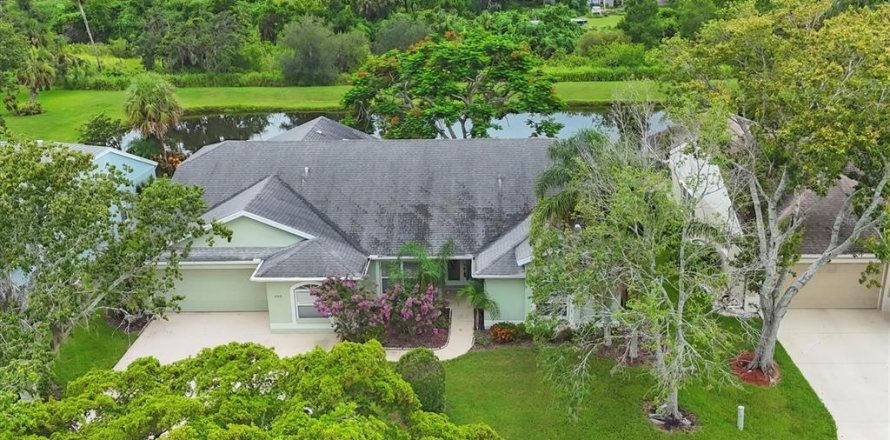 Casa en Bradenton, Florida 3 dormitorios, 268.3 m2 № 1823156