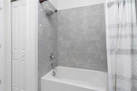 Villa ou maison à vendre à Groveland, Floride: 4 chambres, 175.03 m2 № 1733097 - photo 18