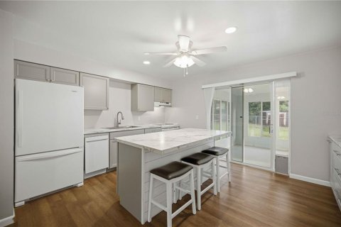 Casa en venta en Belleview, Florida, 3 dormitorios, 109.81 m2 № 2208102 - foto 7