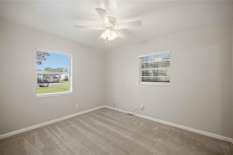 Casa en venta en Belleview, Florida, 3 dormitorios, 109.81 m2 № 2208102 - foto 12