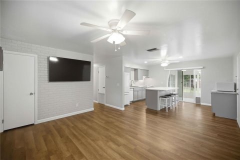 Casa en venta en Belleview, Florida, 3 dormitorios, 109.81 m2 № 2208102 - foto 6